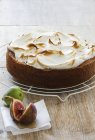 Gâteau meringue aux figues — Photo de stock