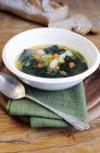 Мінестроне суп з чорним Кале — стокове фото