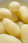 Patatas cocidas peladas - foto de stock
