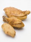 Pedaços de frango empanados — Fotografia de Stock