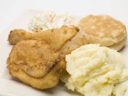 Fried chicken with mashed potato — Stock Photo