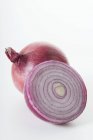 Whole onion and half — Stock Photo