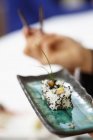 Маки суши с тунцом — стоковое фото
