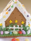 Lebkuchenhaus zu Ostern — Stockfoto