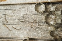 Крупним планом дерев'яна поверхня з фритюрницями — стокове фото