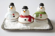 Snowman cupcakes for Christmas — Stock Photo