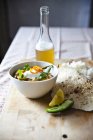 Curry de lentejas con frijoles y arroz - foto de stock