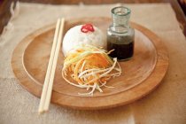 Рис суши с измельченными овощами — стоковое фото