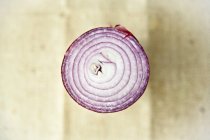 Closeup top view of onion half — Stock Photo