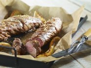 Steaks de porc frits — Photo de stock