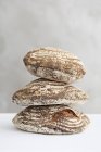 Pagnotte di pane di pasta aspra — Foto stock