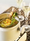 Stock fondue with prawns and vegetables — Stock Photo