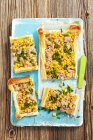 Crostate di pasta sfoglia con tonno — Foto stock