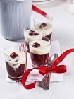 Red berry jelly in cups — Stock Photo