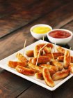 Salsichas de coquetel fritas — Fotografia de Stock