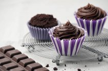 Schokoladenganache-Cupcakes — Stockfoto