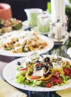 Греческий салат с сыром — стоковое фото