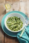 Spaghetti pasta with spinach — Stock Photo