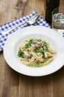 Tagliatelle pasta with gorgonzola sauce — Stock Photo