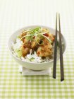 Thai chilli chicken on rice — Stock Photo