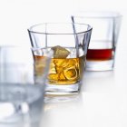 Whisky sulle rocce — Foto stock