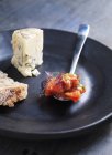 Blue cheese with confit — Stock Photo