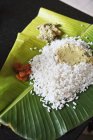 Рис с далом и чатни — стоковое фото