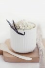 Cottage cheese with pods — Stock Photo