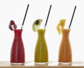 Três smoothies diferentes — Fotografia de Stock
