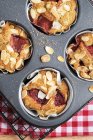 Strawberry muffins with apples and almonds — Stock Photo