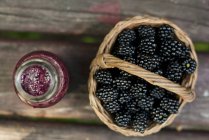 Blackberry smoothie and basket — Stock Photo