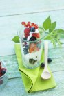 Yogurt with fresh berries — Stock Photo
