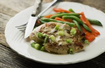 Chicken breast with sauce — Stock Photo