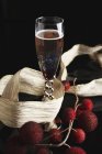 Коктейль из шампанского на Рождество — стоковое фото
