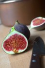 Fresh halved red figs — Stock Photo