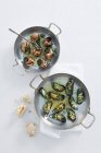 Escargots et moules cuits — Photo de stock