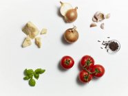 Інгредієнти для томатного соусу — стокове фото