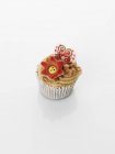 Caramel cupcake decorated for Valentines Day — Stock Photo