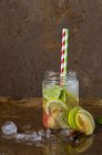 Hausgemachte Limonade im Glas — Stockfoto