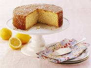 Lemon drizzle cake — Stock Photo