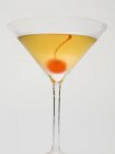 Manhattan con cocktail di ciliegie — Foto stock