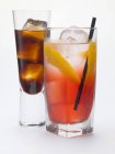 Campari Soda et un verre de schnaps amers — Photo de stock