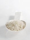 Colher cheia de arroz basmati — Fotografia de Stock