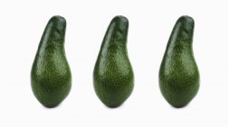Frische birnenförmige Avocados — Stockfoto