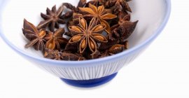 Star anise in a bowl — Stock Photo