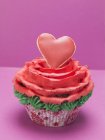 Cupcake com maçapão rosa — Fotografia de Stock