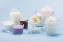 Ice cream and milk — Stock Photo