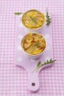 Piccole gratinate di patate con rucola — Foto stock