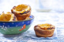 Traditional Portugal custards — Stock Photo