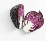 Halved red cabbage — Stock Photo